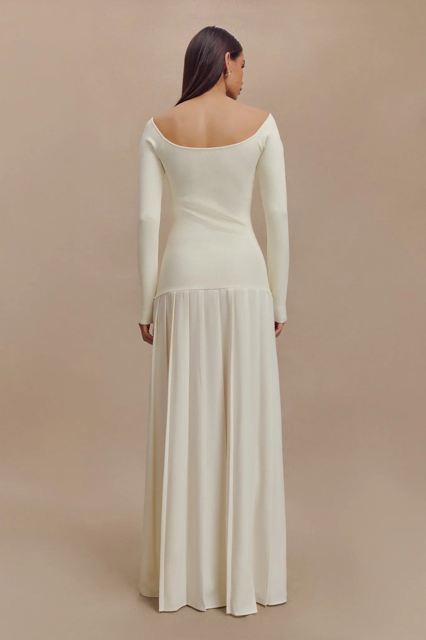GEBREIDE OFF-SHOULDER DRESS